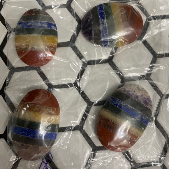 Chakra worry stone - Picture 5 of 5